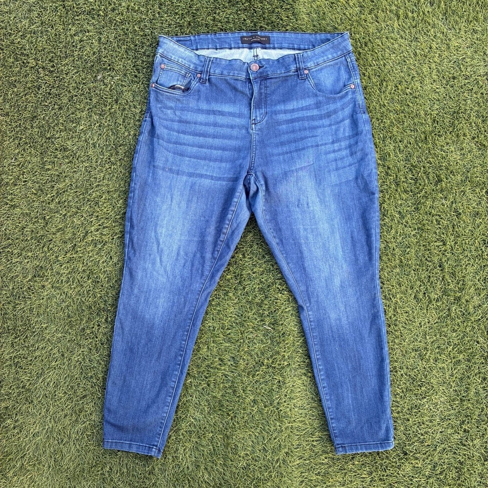 Truth Theory Women's 36x26 18W Jeans Medium Wash Blue Denim Pants Curvy Plus Sz